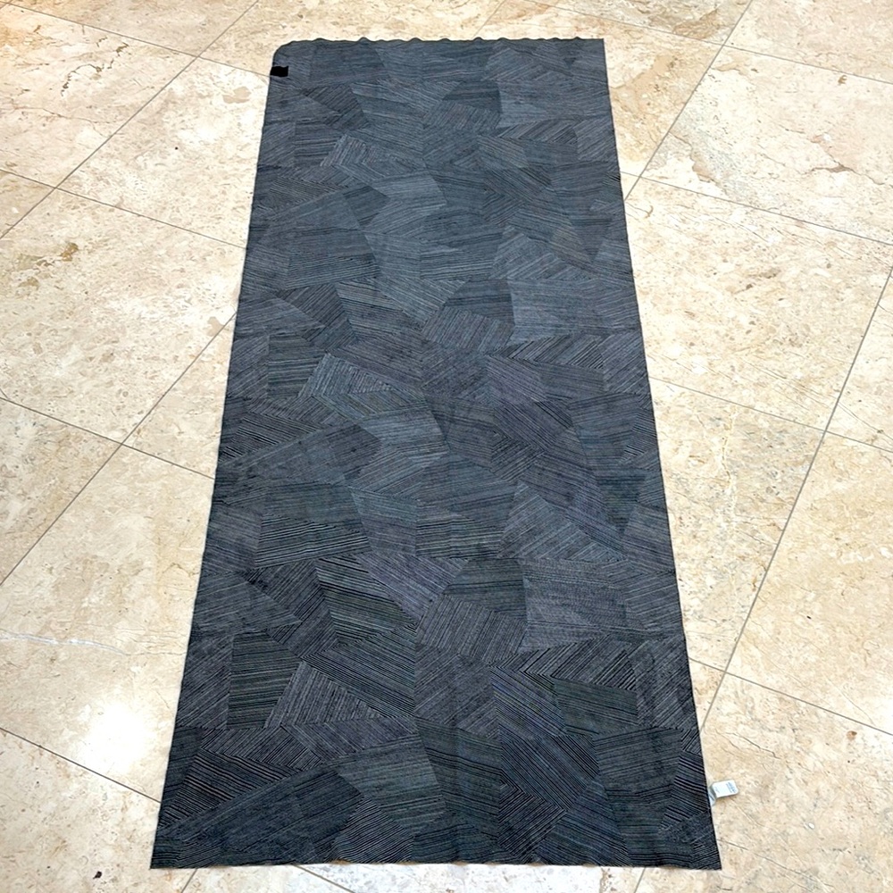 LULULEMOM SCARF/WRAP